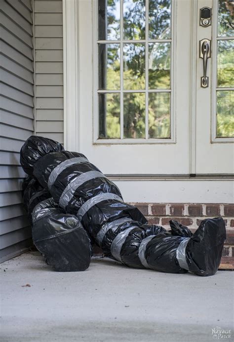 how to make a fake dead body with trash bags|How to Make Hanging Dead Bodies for Halloween .